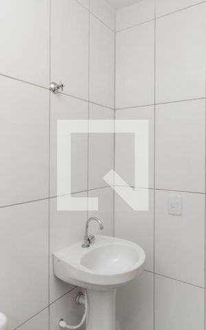 Casa à venda com 133m², 2 quartos e 2 vagas Casa à venda com 133m², 2 quartos e 2 vagasBanheiro da Suite