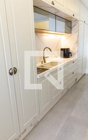 Apartamento à venda com 230m², 4 quartos e 3 vagas Apartamento à venda com 230m², 4 quartos e 3 vagasCozinha