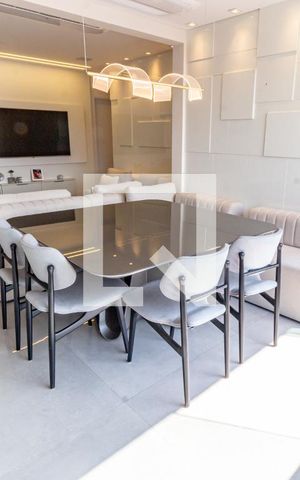 Apartamento à venda com 230m², 4 quartos e 3 vagas Apartamento à venda com 230m², 4 quartos e 3 vagasVaranda