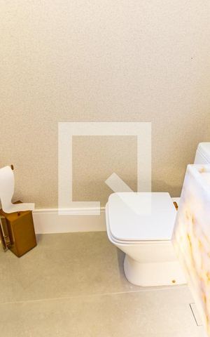 Apartamento à venda com 230m², 4 quartos e 3 vagas Apartamento à venda com 230m², 4 quartos e 3 vagasLavabo 1