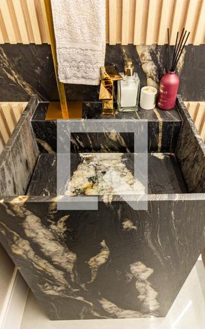 Apartamento à venda com 230m², 4 quartos e 3 vagas Apartamento à venda com 230m², 4 quartos e 3 vagasLavabo 2