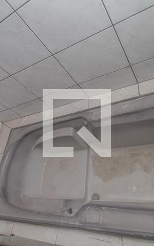 Casa à venda com 210m², 2 quartos e sem vaga Casa à venda com 210m², 2 quartos e sem vagaBanheiro
