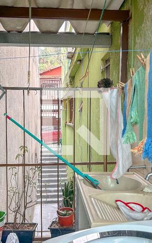 Casa à venda com 190m², 2 quartos e 1 vaga Casa à venda com 190m², 2 quartos e 1 vagaÁrea de Serviço