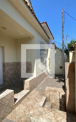 Casa à venda com 85m², 3 quartos e 1 vagaFrente 