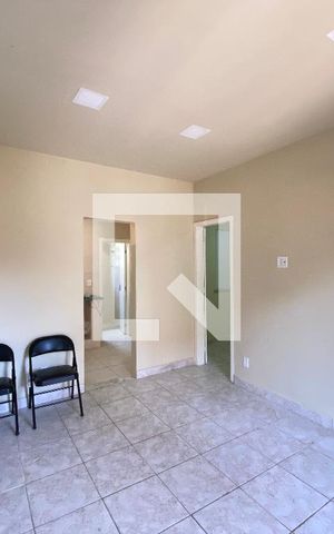 Casa à venda com 85m², 3 quartos e 1 vagaSala