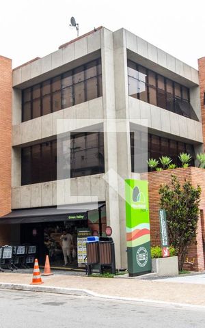 Apartamento à venda com 70m², 2 quartos e 2 vagas Apartamento à venda com 70m², 2 quartos e 2 vagasMercado