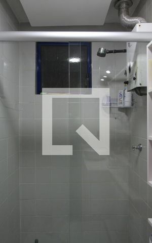 Apartamento à venda com 48m², 2 quartos e 2 vagasBanheiro Social