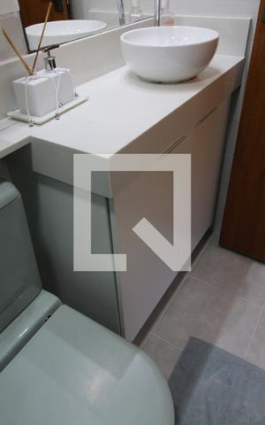 Apartamento à venda com 48m², 2 quartos e 2 vagasBanheiro Social