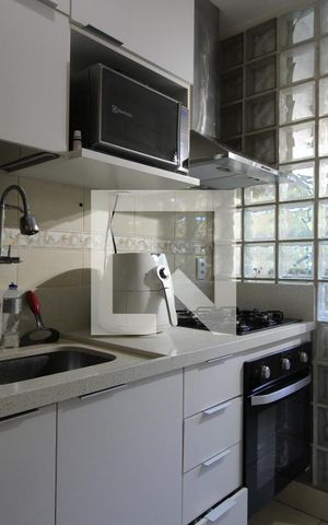 Apartamento à venda com 48m², 2 quartos e 2 vagasCozinha