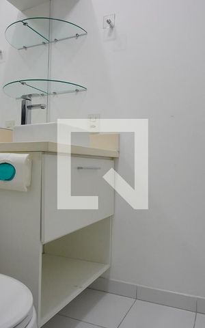 Apartamento à venda com 67m², 2 quartos e 1 vagaBanheiro Corredor
