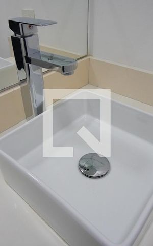 Apartamento à venda com 67m², 2 quartos e 1 vagaBanheiro Corredor
