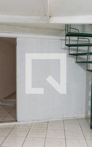 Casa à venda com 190m², 3 quartos e 2 vagas Casa à venda com 190m², 3 quartos e 2 vagasSala