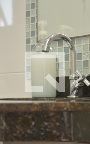 Apartamento à venda com 220m², 4 quartos e 2 vagasCozinha 