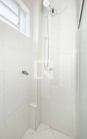 Apartamento para alugar com 52m², 1 quarto e sem vagaBanheiro