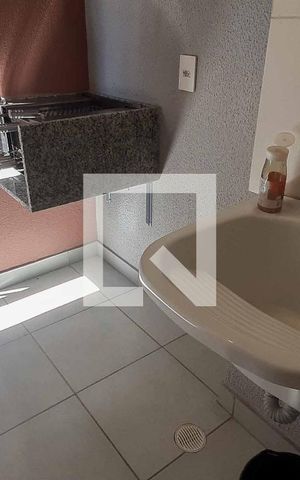 Apartamento para alugar com 47m², 2 quartos e 1 vaga Apartamento para alugar com 47m², 2 quartos e 1 vagaÁrea de Serviço