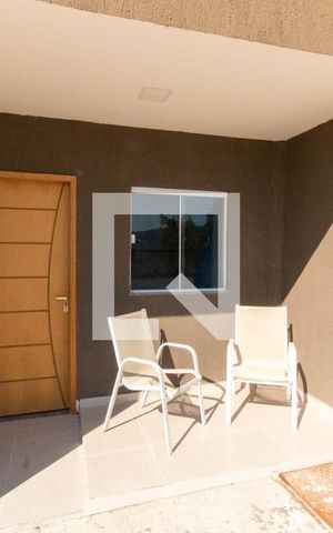 Casa para alugar com 36m², 1 quarto e 1 vaga Casa para alugar com 36m², 1 quarto e 1 vagaFachada