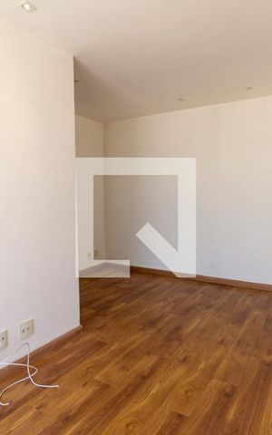 Apartamento à venda com 75m², 2 quartos e 2 vagas Apartamento à venda com 75m², 2 quartos e 2 vagasSala