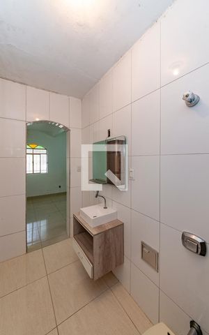 Casa para alugar com 223m², 3 quartos e 3 vagas Casa para alugar com 223m², 3 quartos e 3 vagasBanheiro da Suíte