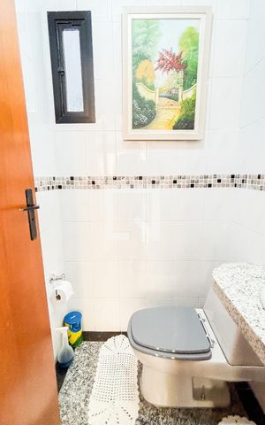 Apartamento à venda com 126m², 4 quartos e 2 vagas Apartamento à venda com 126m², 4 quartos e 2 vagasLavabo
