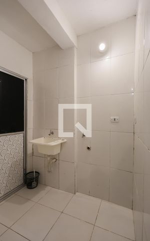 Casa à venda com 65m², 2 quartos e sem vaga Casa à venda com 65m², 2 quartos e sem vagaÁrea e serviço