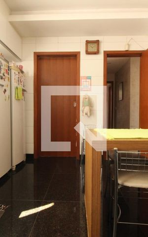 Apartamento à venda com 400m², 5 quartos e 6 vagasCozinha
