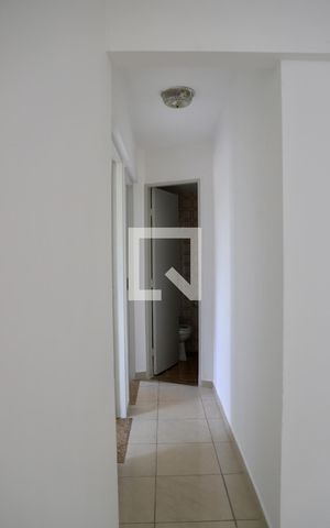 Apartamento à venda com 60m², 2 quartos e 1 vaga Apartamento à venda com 60m², 2 quartos e 1 vagaCorredor