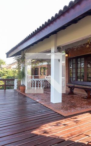 Casa para alugar com 640m², 8 quartos e 4 vagas Casa para alugar com 640m², 8 quartos e 4 vagasVaranda da Sala
