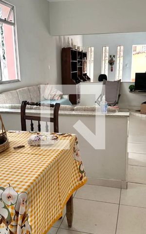 Casa à venda com 167m², 4 quartos e 3 vagas Casa à venda com 167m², 4 quartos e 3 vagassala