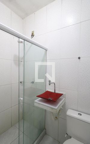 Casa para alugar com 50m², 2 quartos e sem vaga Casa para alugar com 50m², 2 quartos e sem vagaBanheiro