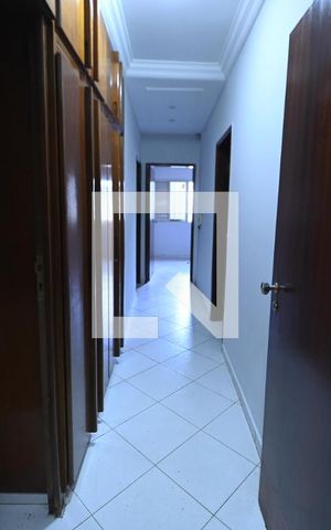 Casa à venda com 300m², 4 quartos e 7 vagasCorredor