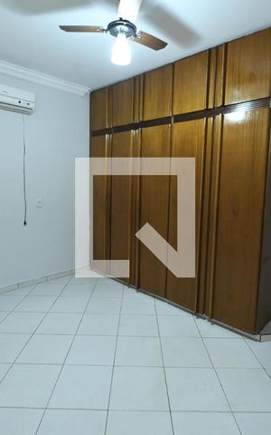 Casa à venda com 300m², 4 quartos e 7 vagasQuarto 2