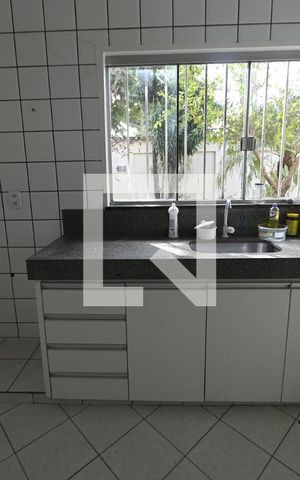 Casa à venda com 300m², 4 quartos e 7 vagasCozinha