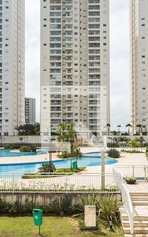 Apartamento à venda com 107m², 3 quartos e 2 vagas Apartamento à venda com 107m², 3 quartos e 2 vagasÁrea comum - Piscina