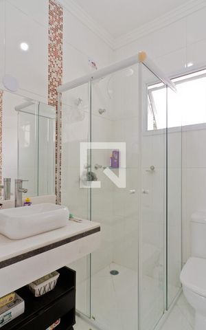 Casa à venda com 145m², 3 quartos e 2 vagas Casa à venda com 145m², 3 quartos e 2 vagasBanheiro da Suíte 2