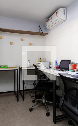 Casa para alugar com 200m², 5 quartos e 3 vagas Casa para alugar com 200m², 5 quartos e 3 vagasSala