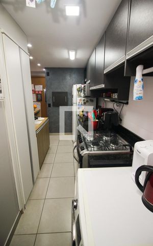 Apartamento à venda com 62m², 2 quartos e 1 vaga Apartamento à venda com 62m², 2 quartos e 1 vagaCozinha e Área de Serviço