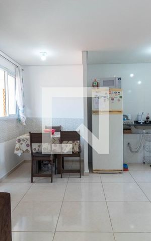 Casa de condomínio à venda com 32m², 1 quarto e sem vaga Casa de condomínio à venda com 32m², 1 quarto e sem vagaSala/Cozinha