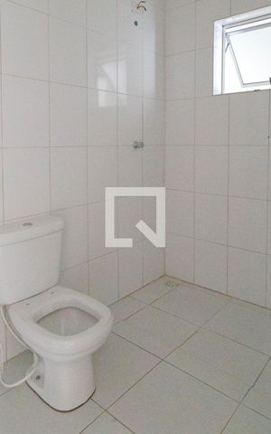Casa para alugar com 40m², 1 quarto e sem vaga Casa para alugar com 40m², 1 quarto e sem vagaBanheiro