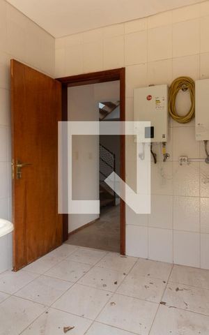 Casa para alugar com 280m², 5 quartos e 5 vagas Casa para alugar com 280m², 5 quartos e 5 vagasÁrea de Serviço