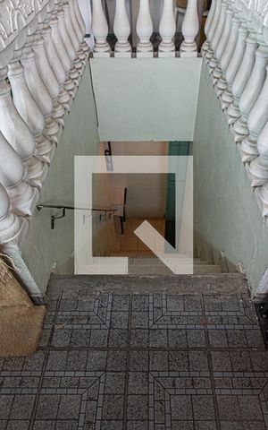 Casa à venda com 200m², 5 quartos e 2 vagasacesso para a área de serviço