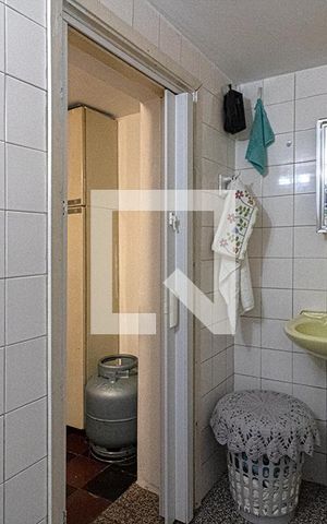 Casa à venda com 200m², 5 quartos e 2 vagasbanheiro na despensa