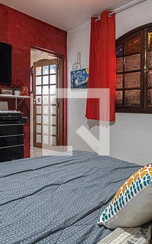 Casa à venda com 200m², 5 quartos e 2 vagasSuíte 2