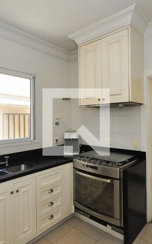 Casa à venda com 405m², 3 quartos e 3 vagas Casa à venda com 405m², 3 quartos e 3 vagasCozinha