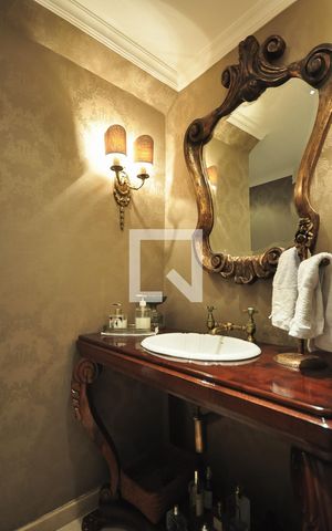 Casa à venda com 405m², 3 quartos e 3 vagas Casa à venda com 405m², 3 quartos e 3 vagasLavabo