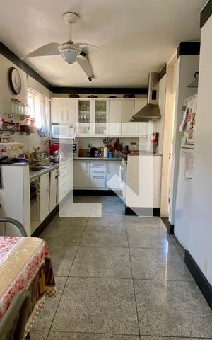 Apartamento à venda com 250m², 4 quartos e 2 vagasCozinha
