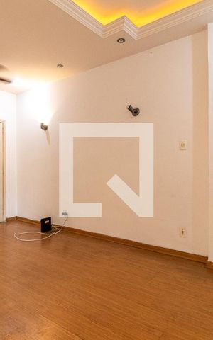 Apartamento à venda com 50m², 1 quarto e sem vaga Apartamento à venda com 50m², 1 quarto e sem vagaSala
