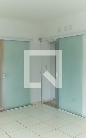 Casa à venda com 220m², 4 quartos e sem vaga Casa à venda com 220m², 4 quartos e sem vagaSuíte