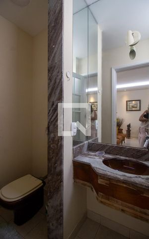 Apartamento à venda com 229m², 4 quartos e 3 vagas Apartamento à venda com 229m², 4 quartos e 3 vagasLavabo
