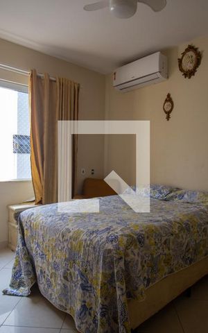 Apartamento à venda com 229m², 4 quartos e 3 vagas Apartamento à venda com 229m², 4 quartos e 3 vagasSuíte