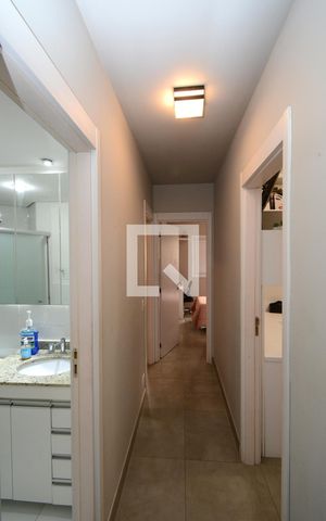 Casa de condomínio à venda com 96m², 3 quartos e 2 vagasCorredor